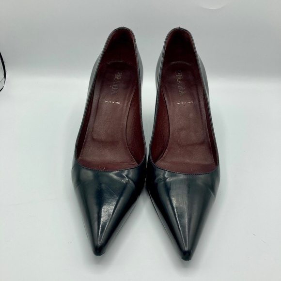 Vintage Prada Leather Pumps - Picture 1 of 16
